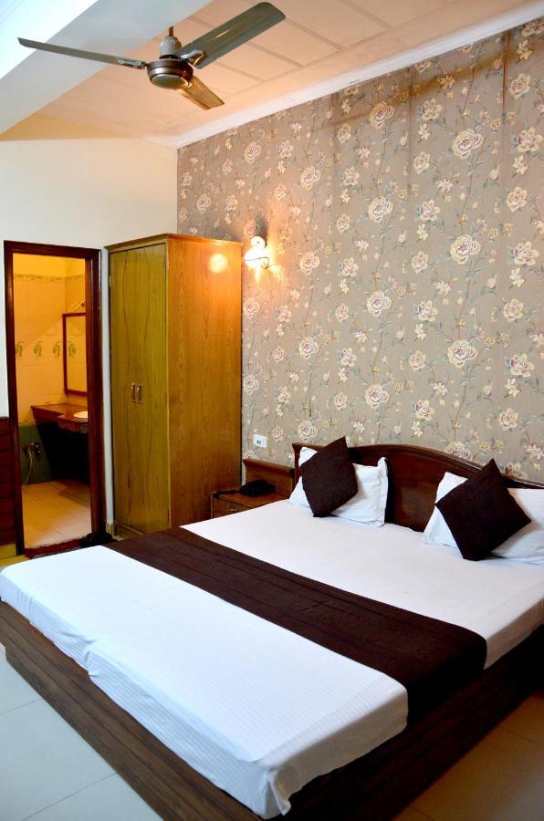 Hotel City Paradise Chandīgarh 외부 사진